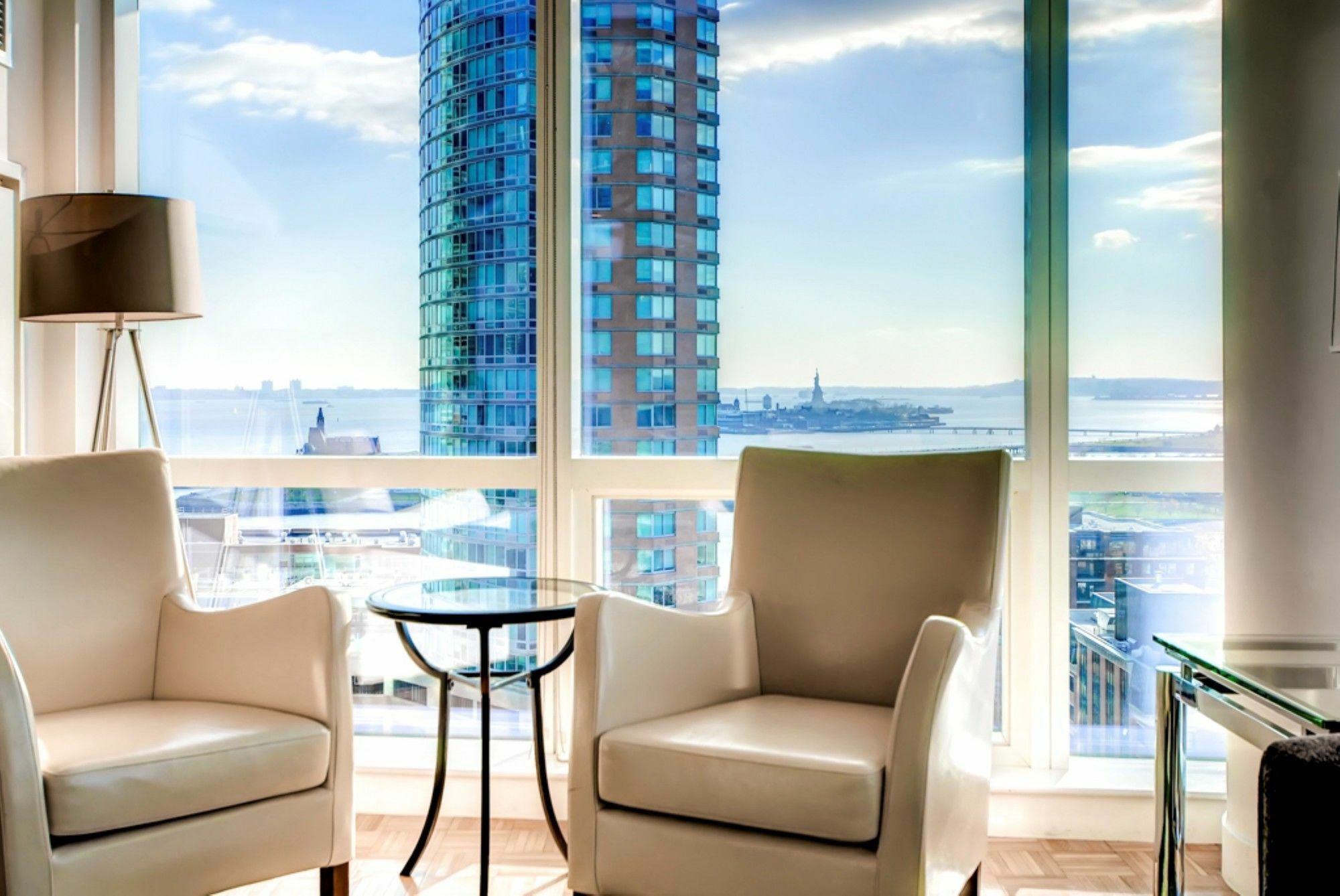 Global Luxury Suites At Greene Jersey City Esterno foto