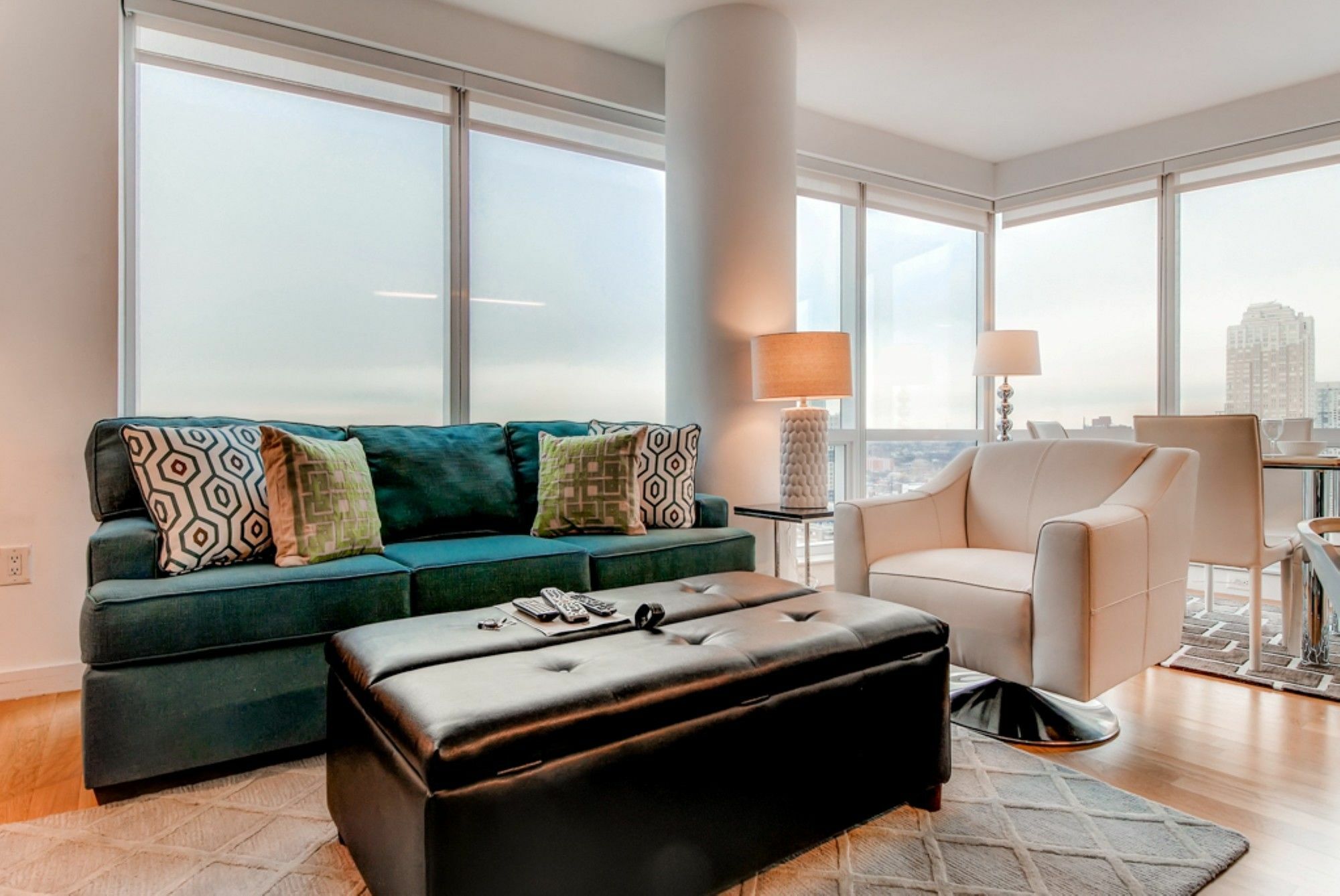 Global Luxury Suites At Greene Jersey City Esterno foto